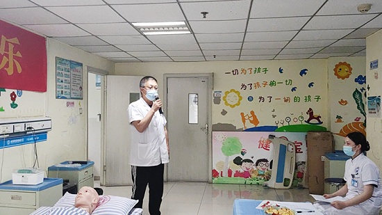 [成都癲癇病醫院]同場競技展風采！護士節，我院成功舉辦心肺復蘇技能大賽