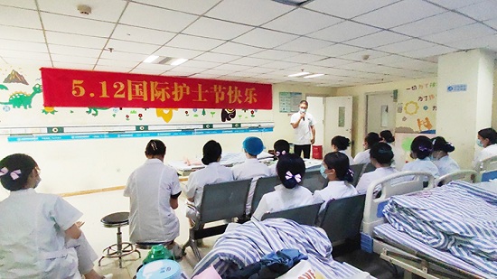 [成都癲癇病醫院]同場競技展風采！護士節，我院成功舉辦心肺復蘇技能大賽